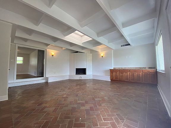 Living Room w/ Fireplace