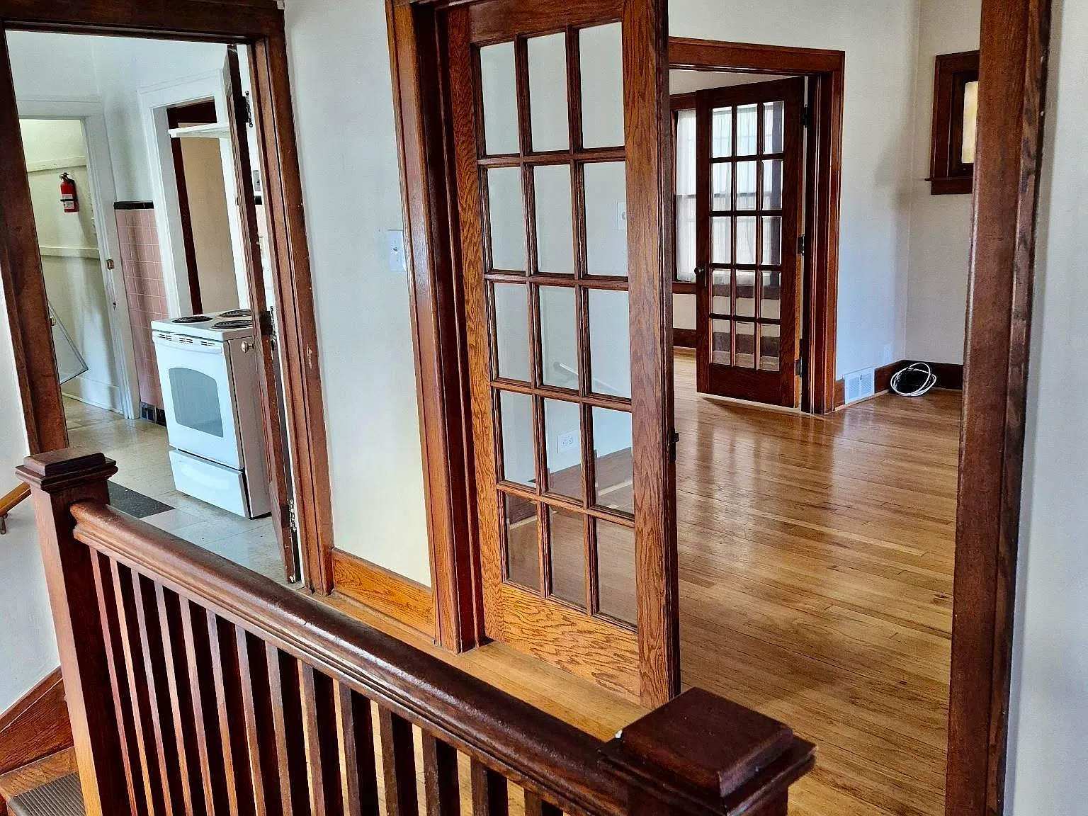 3 bed, 1.0 bath, 1450 sqft, $1,600 — Photo 3