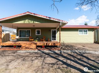 7631 Lotus Dr, Anchorage, AK 99502