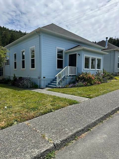 1st image of 404 & 402 Church St
