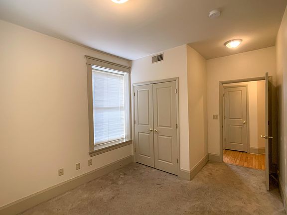 2nd image of 5890 Delmar Blvd APT 2E
