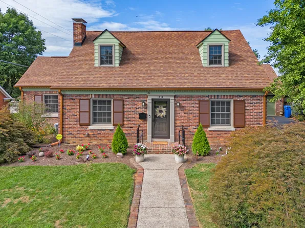 1550 Meadowthorpe Ave, Lexington, KY 40511