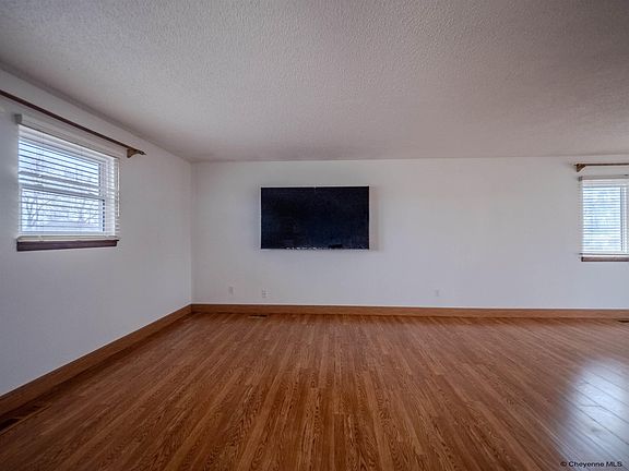 4th image of 905 19th St