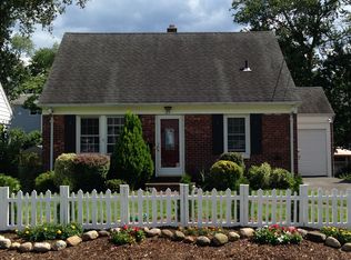 39 Fleetwood Rd, Dumont, NJ 07628