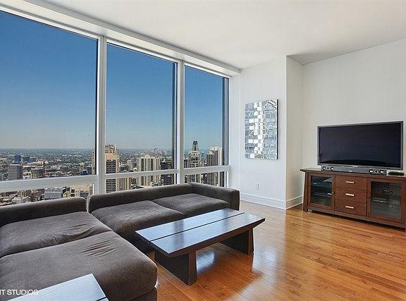 2nd image of 401 N Wabash Ave Unit 48e