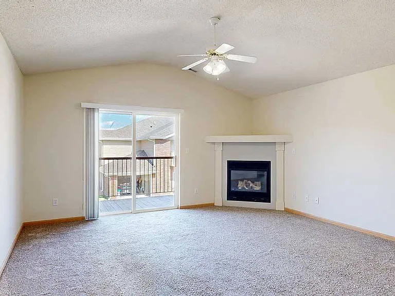 Northbrook Apartments — Photo 171