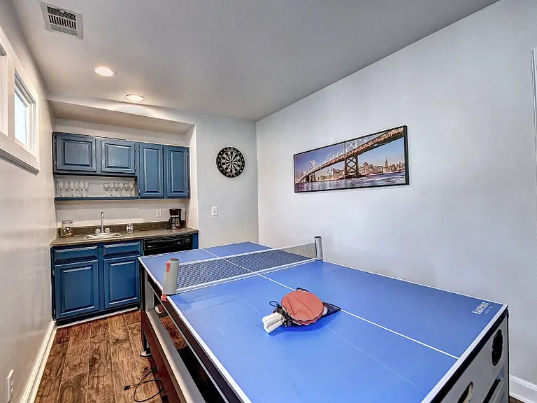 1179 Francis St NW — Photo 13