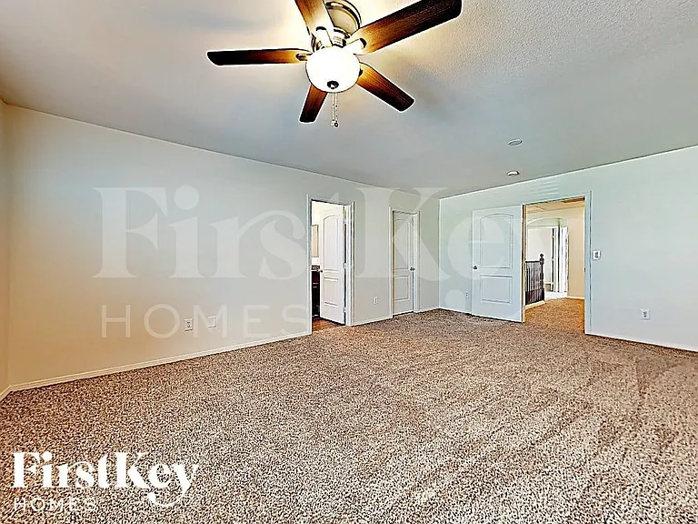 2045 Houdini St — Photo 10