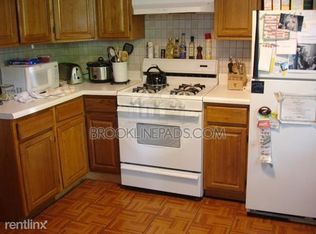 1669 Beacon St, Brookline, MA 02445