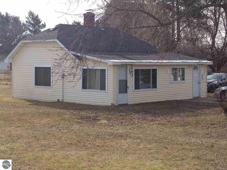1st image of 284 N Burgess St