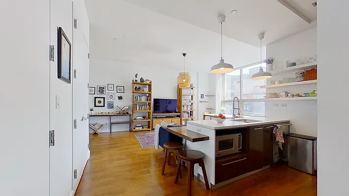 Sold by Modern Spaces | media 5