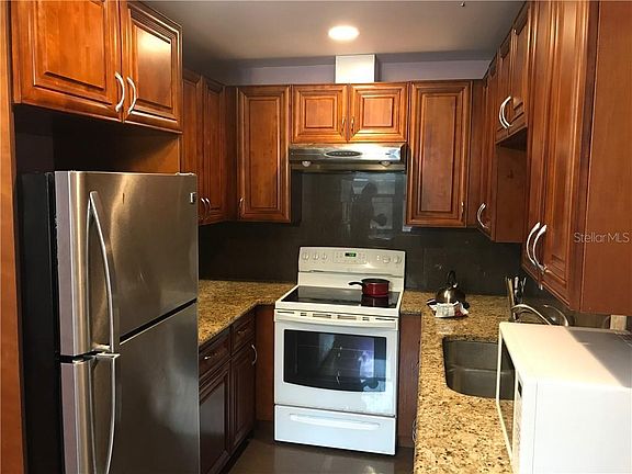 5th image of 7002 Kingsbury Cir
