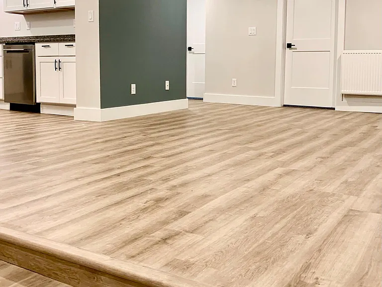 639 S Loomis Ave #1/2 — Photo 4