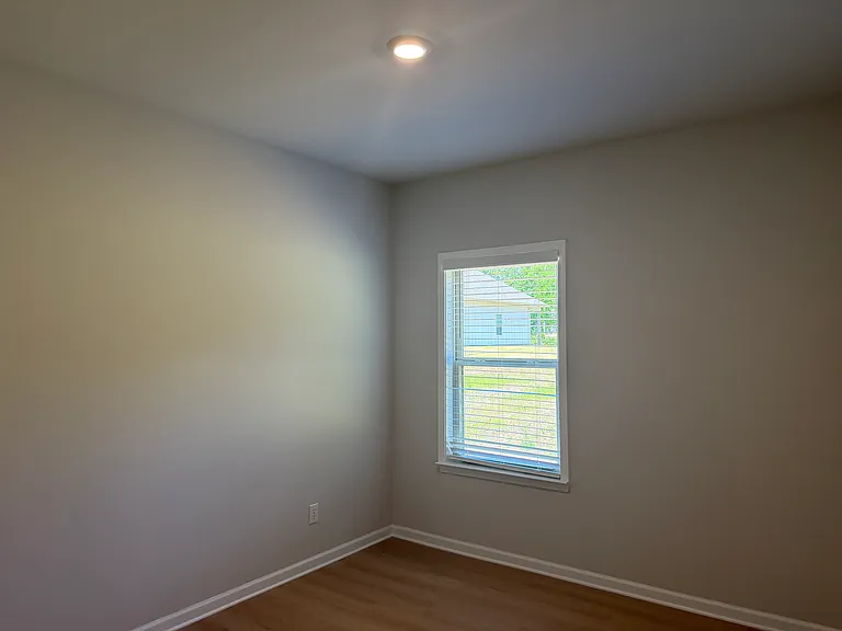 410 Hidden Reed Ct — Photo 9