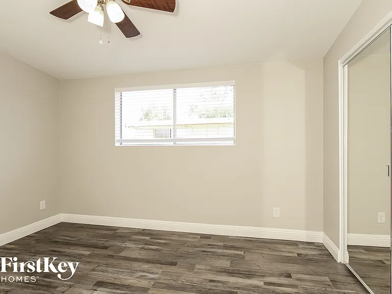 3718 W Townley Ave — Photo 10