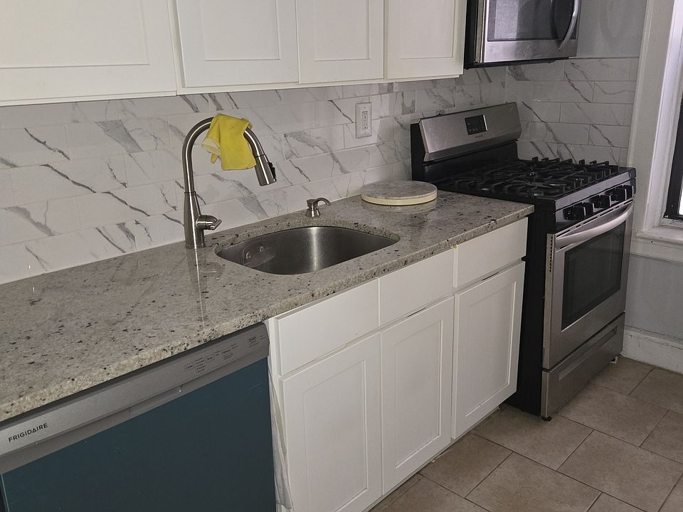 1st image of 45 Kelly Pkwy APT D1