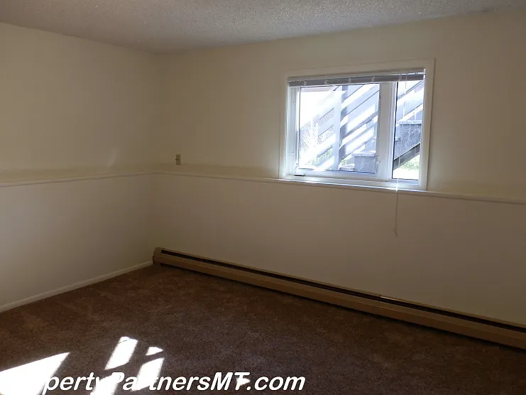 312 N 16th Ave — Photo 6