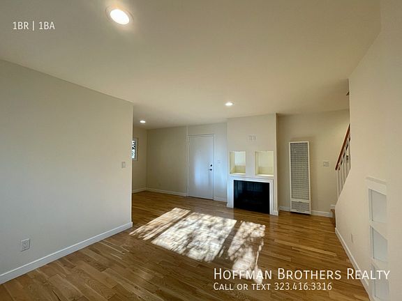 5th image of 1809 Oak St #1A