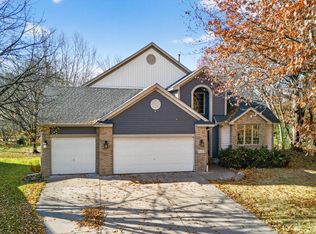 11139 Blazingstar Ct, Champlin, MN 55316