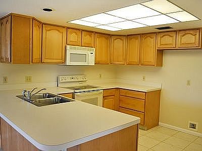lots of cabinets & pantry