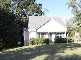 1003 Dickens St, Greenbrier, TN 37073