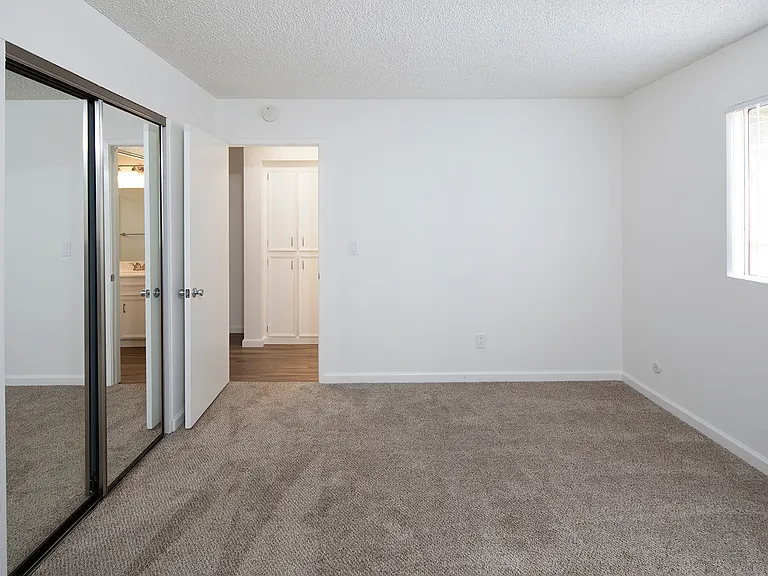 Park Place Apartments — Photo 8