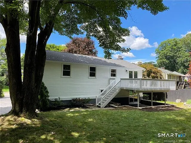 10 Donohue Dr — Photo 3