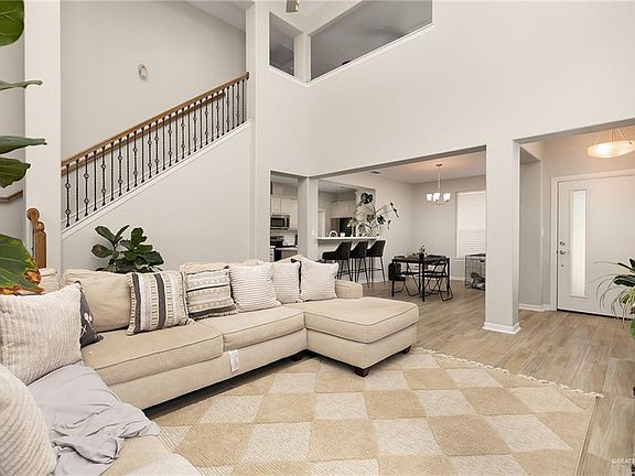 4th image of 14435 Chalk Ridge Dr