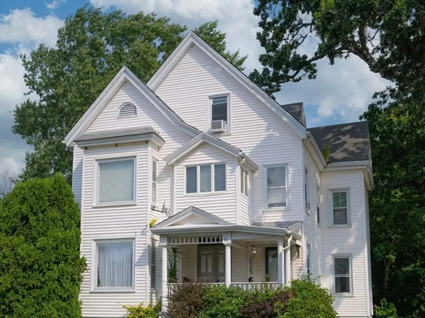 80 Pratt St #1, Mansfield, MA 02048