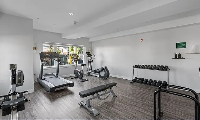 135 Waterman Ave #25 — Photo 8