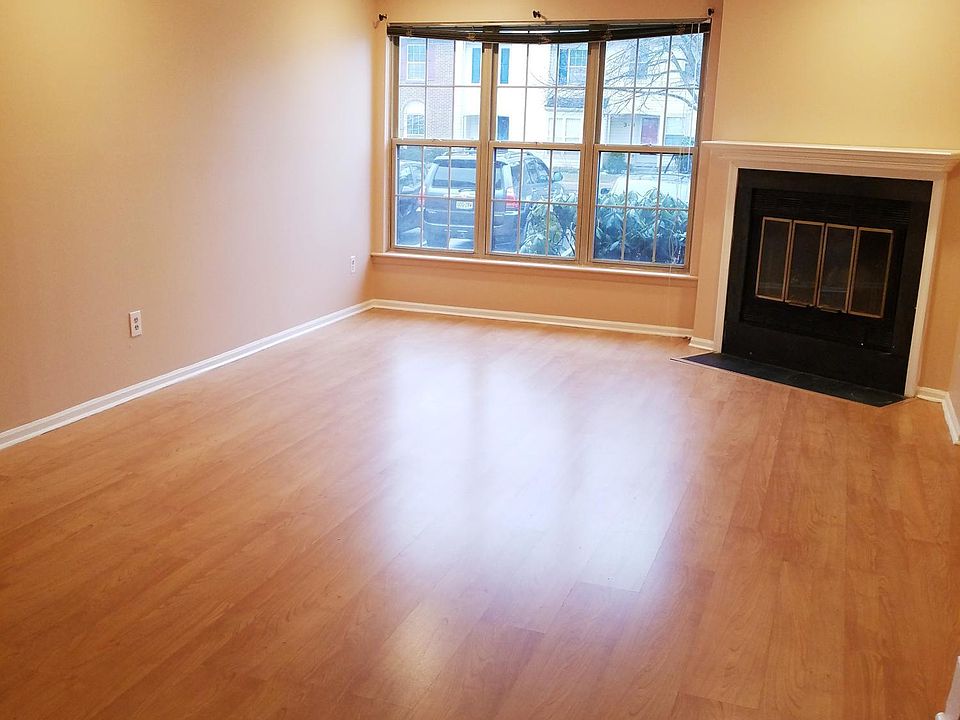 35 Whistler Dr Freehold NJ Zillow