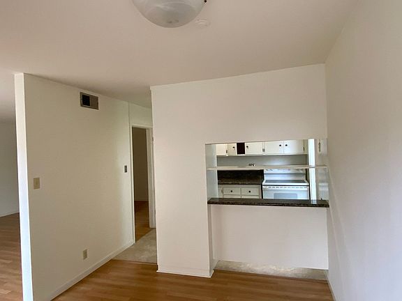 3rd image of 322 Monte Vista Ave #201