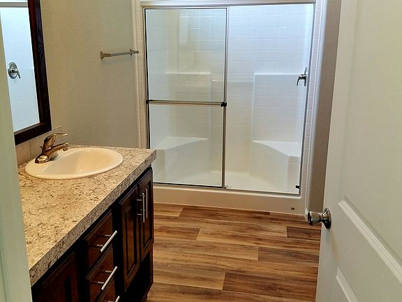 5th image of 14950 S Plum Dr #1