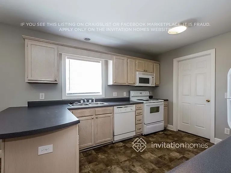 5217 Milhaven Ln — Photo 8