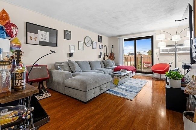 1st image of 7 Park Ave APT 25