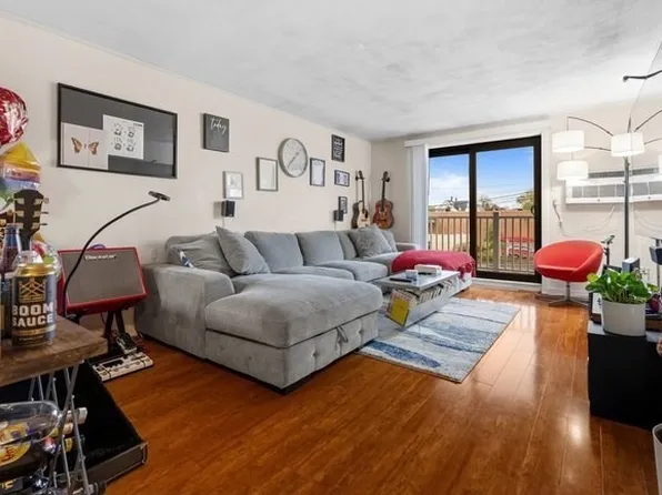 7 Park Ave APT 25, Revere, MA 02151