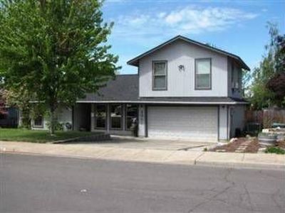 3001 Siskiyou Blvd, Medford, OR, 97504