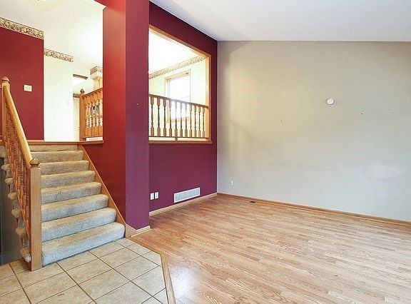 2nd image of 2327 Hamlet Ave N