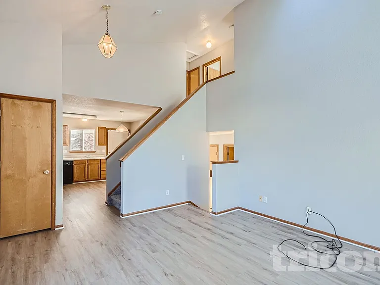 446 W 116th Pl — Photo 11