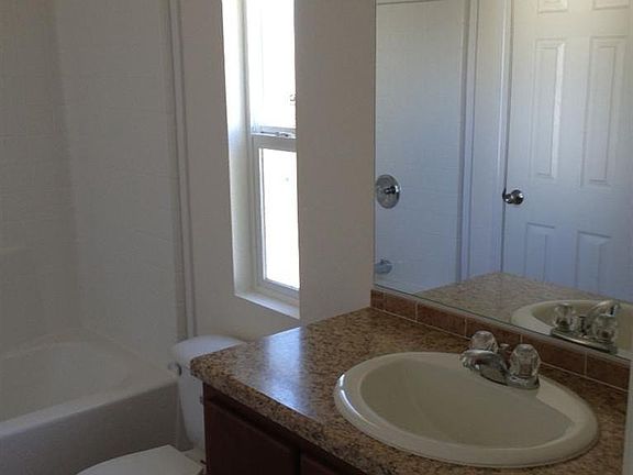 4th image of 405 San Gabriel Dr