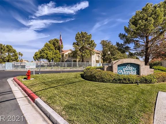 4th image of 4885 S Torrey Pines Dr Unit 104
