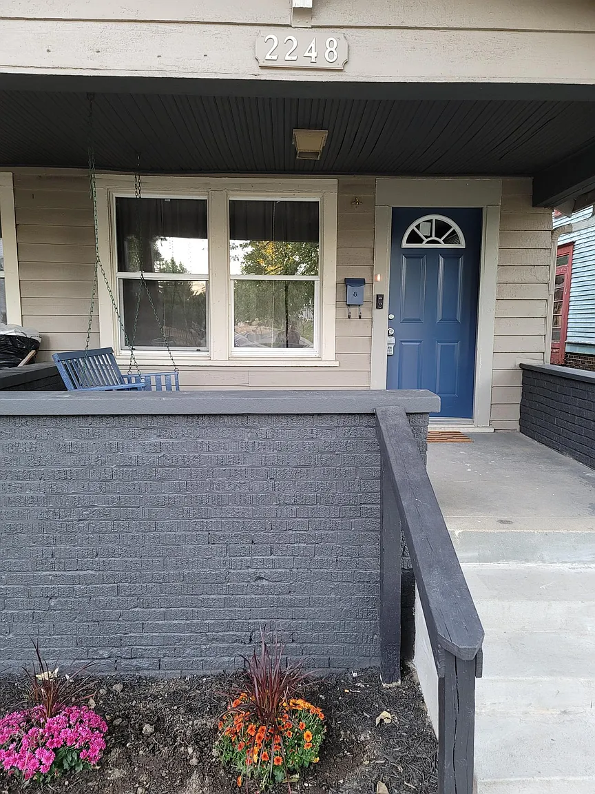 2246 Nowland Ave photo 1