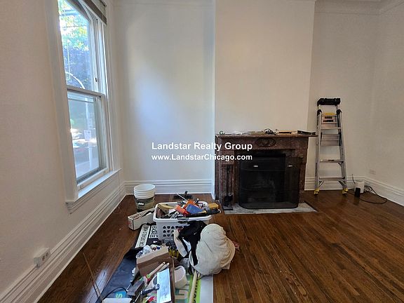 2nd image of 610 W Briar Pl #1