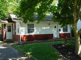 46 Roosevelt Ave, Lake Hiawatha, NJ 07034