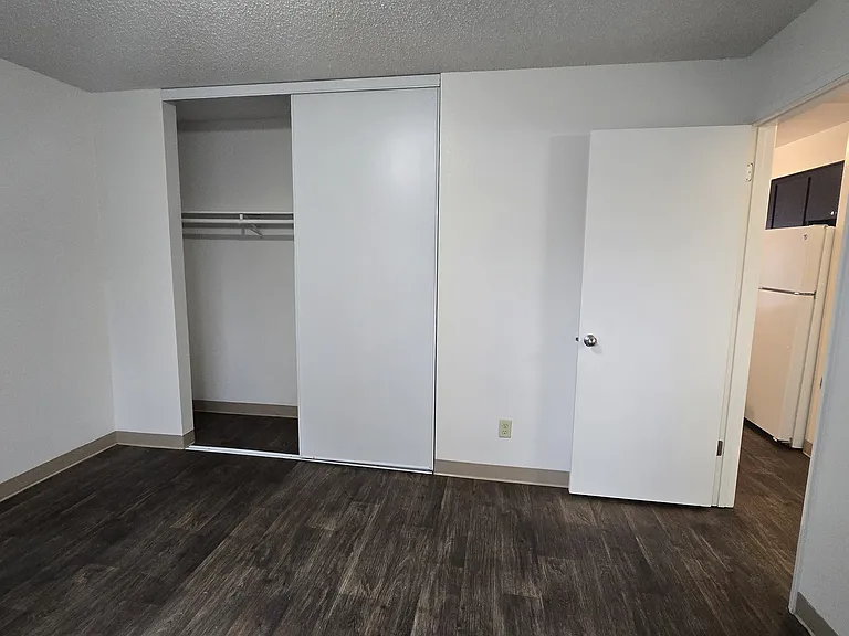 Tristin Square Apartments — Photo 12