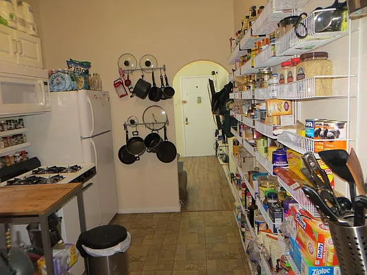 Rented by HFF Realty LLC | media 11