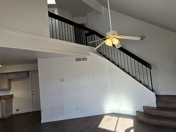 5th image of 7305 N 43rd Ln