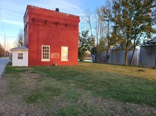 106 S County Road 400 W, Connersville, IN 47331