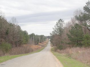 11 Pleasant Hill Dr, Holly Springs, MS 38635