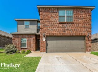 5941 Garnet Hill Ln, Fort Worth, TX 76179